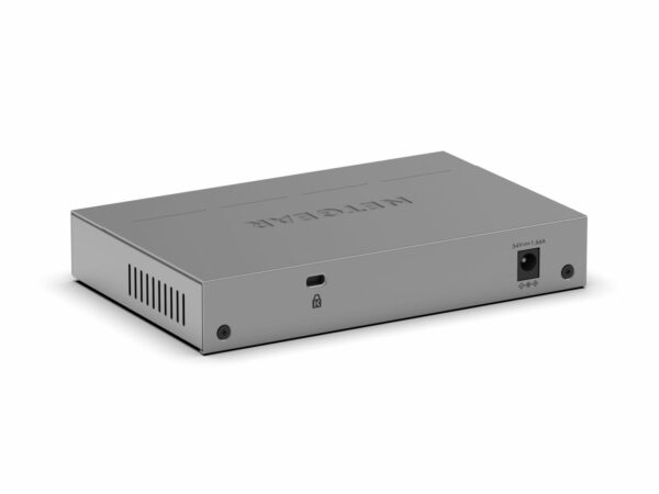 NETGEAR GS105PPv3 5-Port Gigabit Ethernet Unmanaged PoE+ Switch - Image 6